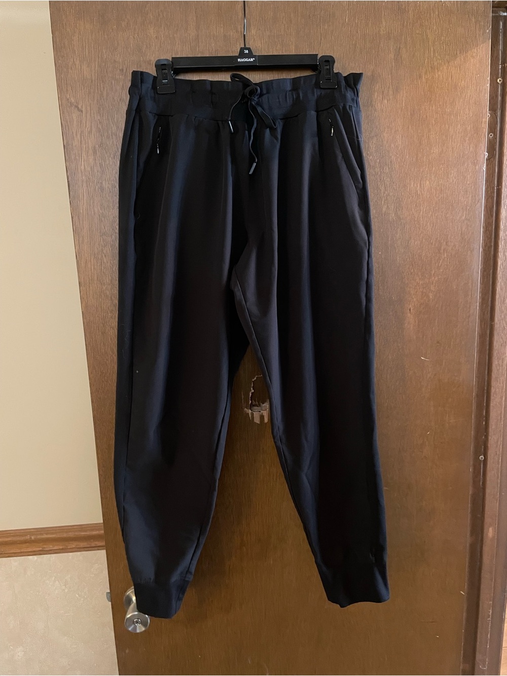 Mondetta Black Casual Drawstring Joggers with Zip Pockets